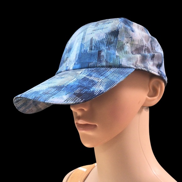 Lululemon blue hat